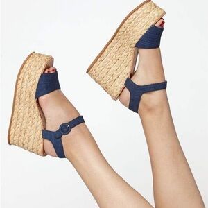 Like New!! • Sz 9 • Dolce Vita Platform Espadrille Wedge Sandals